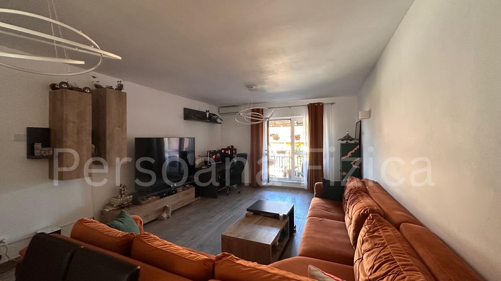 Proprietar vand apartament 2 camere in Buna Ziua, zona Home Garde