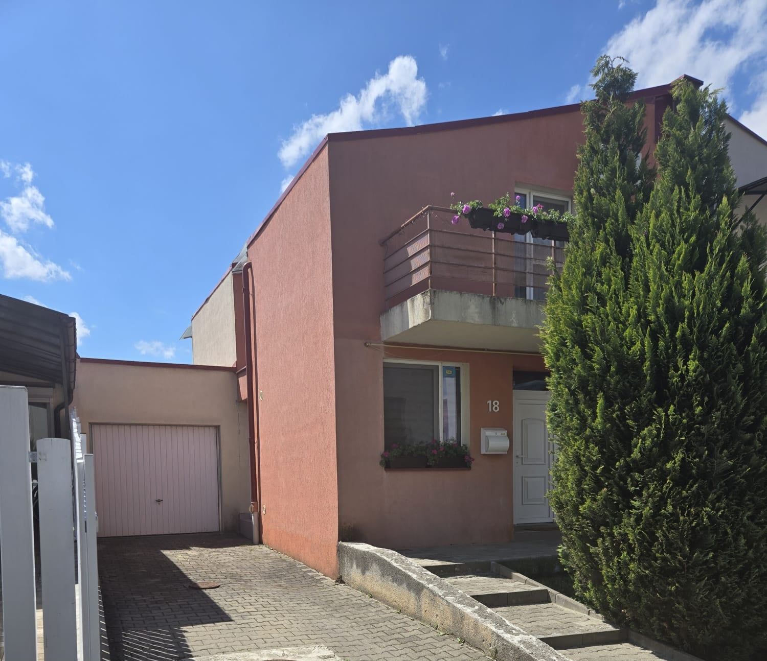 Proprietar - Duplex Buna Ziua, finisat, garaj + 3 parcari, 231 mp teren