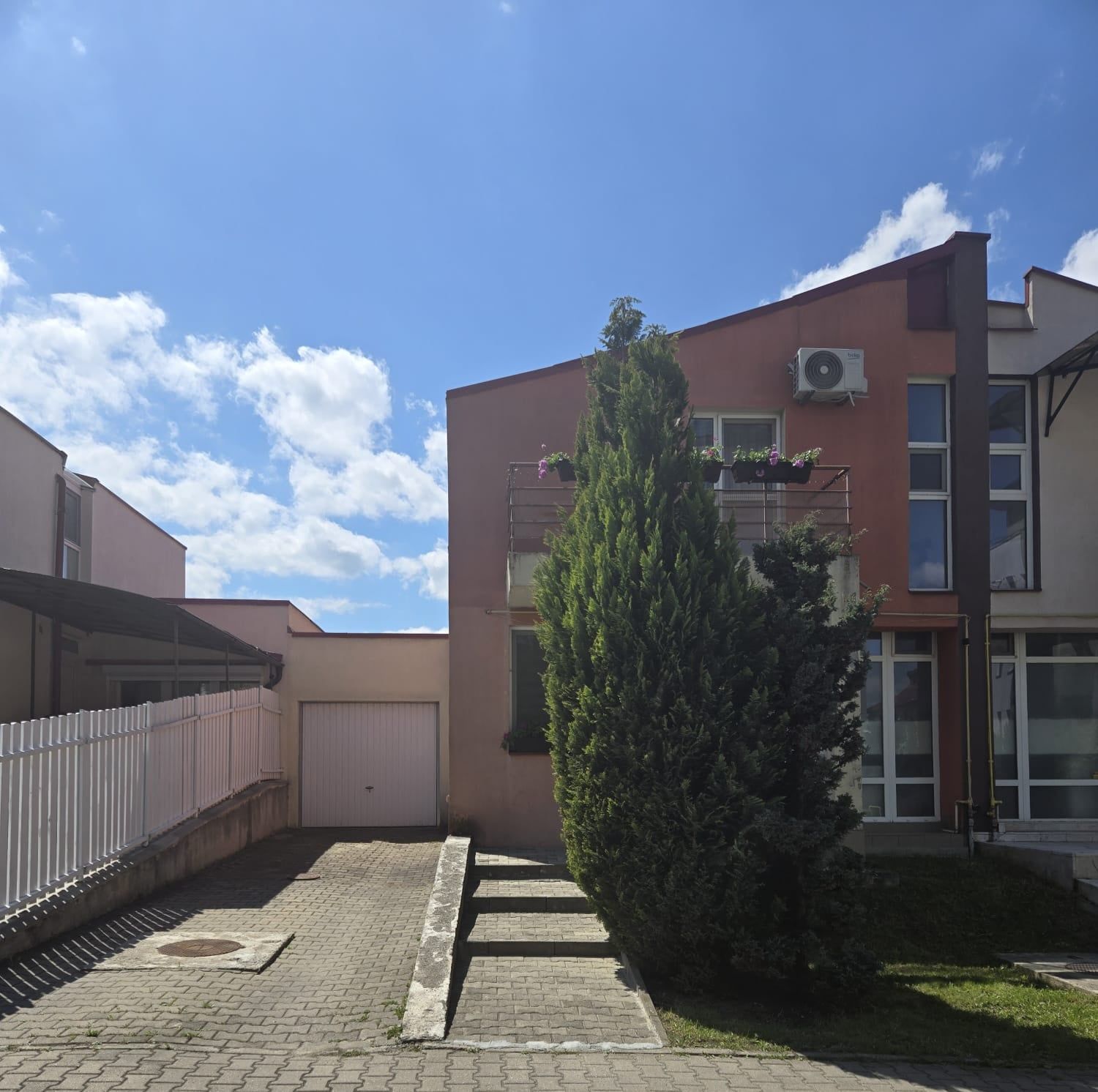 Proprietar - Duplex Buna Ziua, finisat, garaj + 3 parcari, 231 mp teren - 2