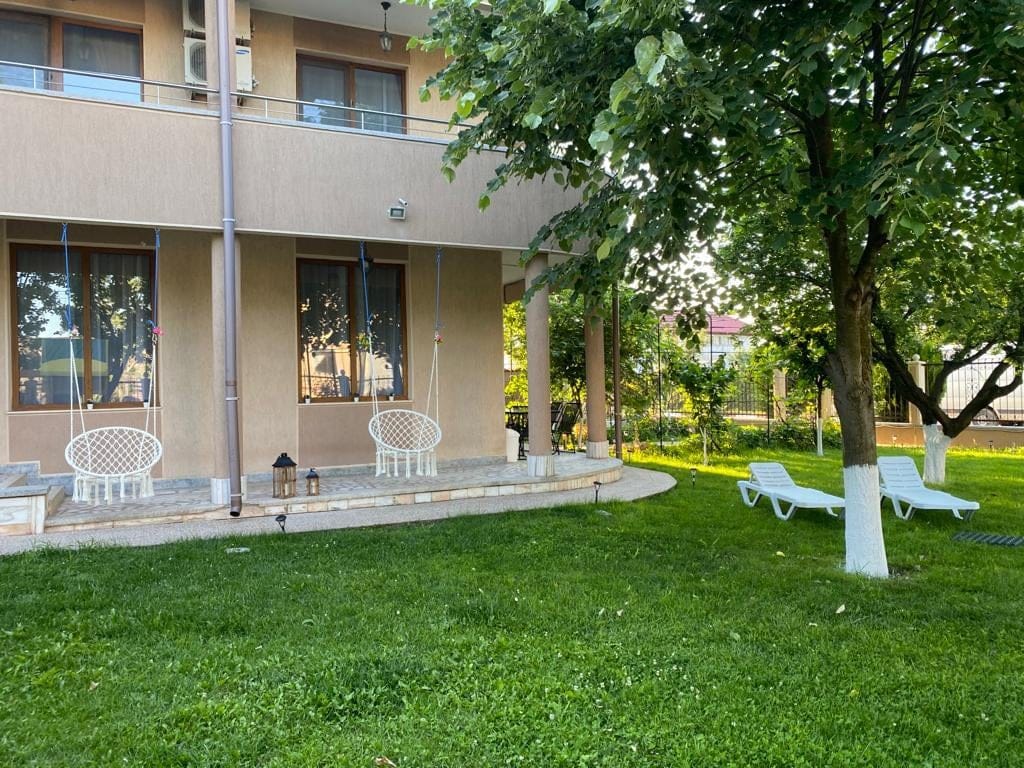 Vilă P+1+M, 640 mp construiți, teren 1.050 mp, 12 dormitoare – Schitu, Costinești - 2