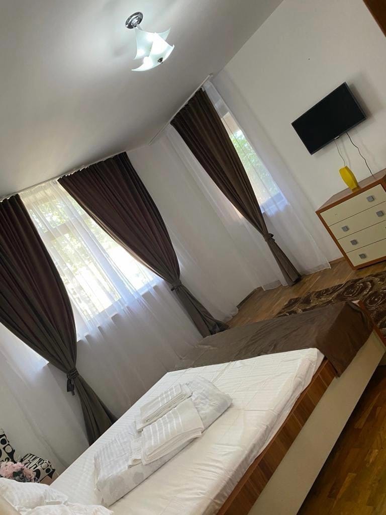 Vilă P+1+M, 640 mp construiți, teren 1.050 mp, 12 dormitoare – Schitu, Costinești - 16