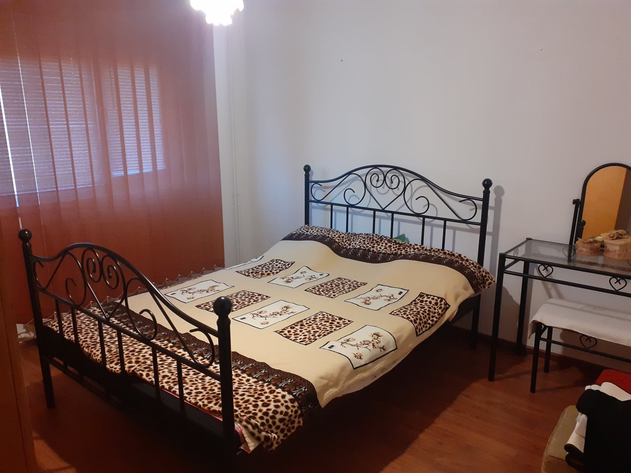 Vand apartament 3 camere, str. Podgoriilor, Tulcea - 2