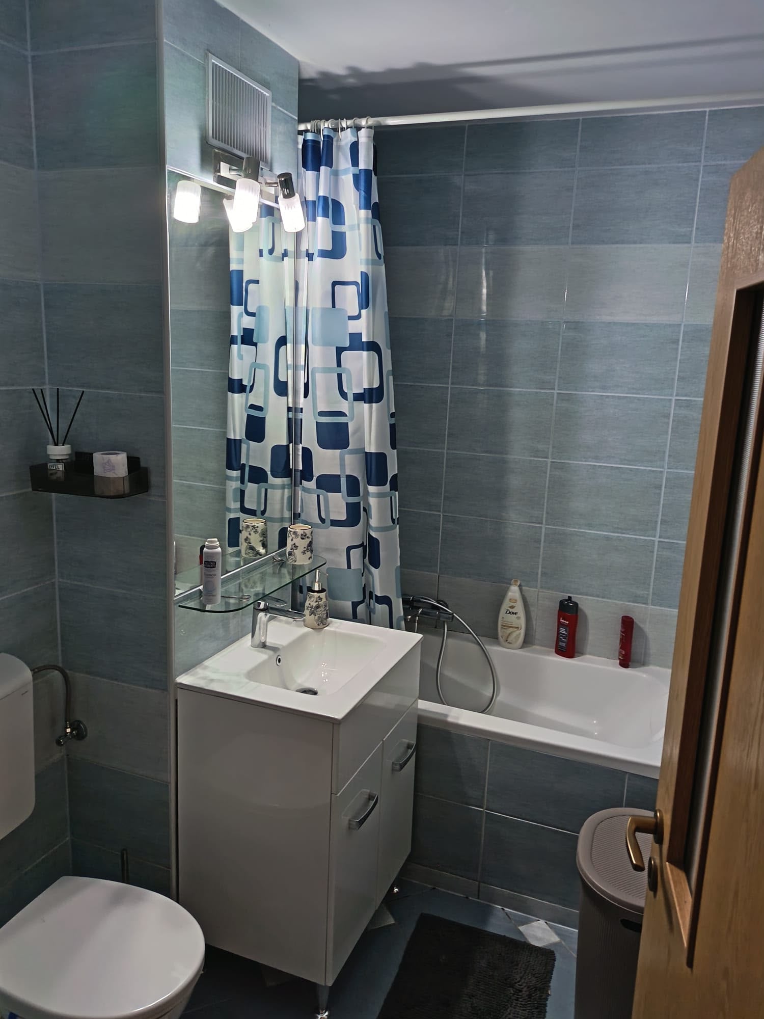 Inchiriez apartament cu 4 camere, Zorilor, str. Gheorghe Dima - 10