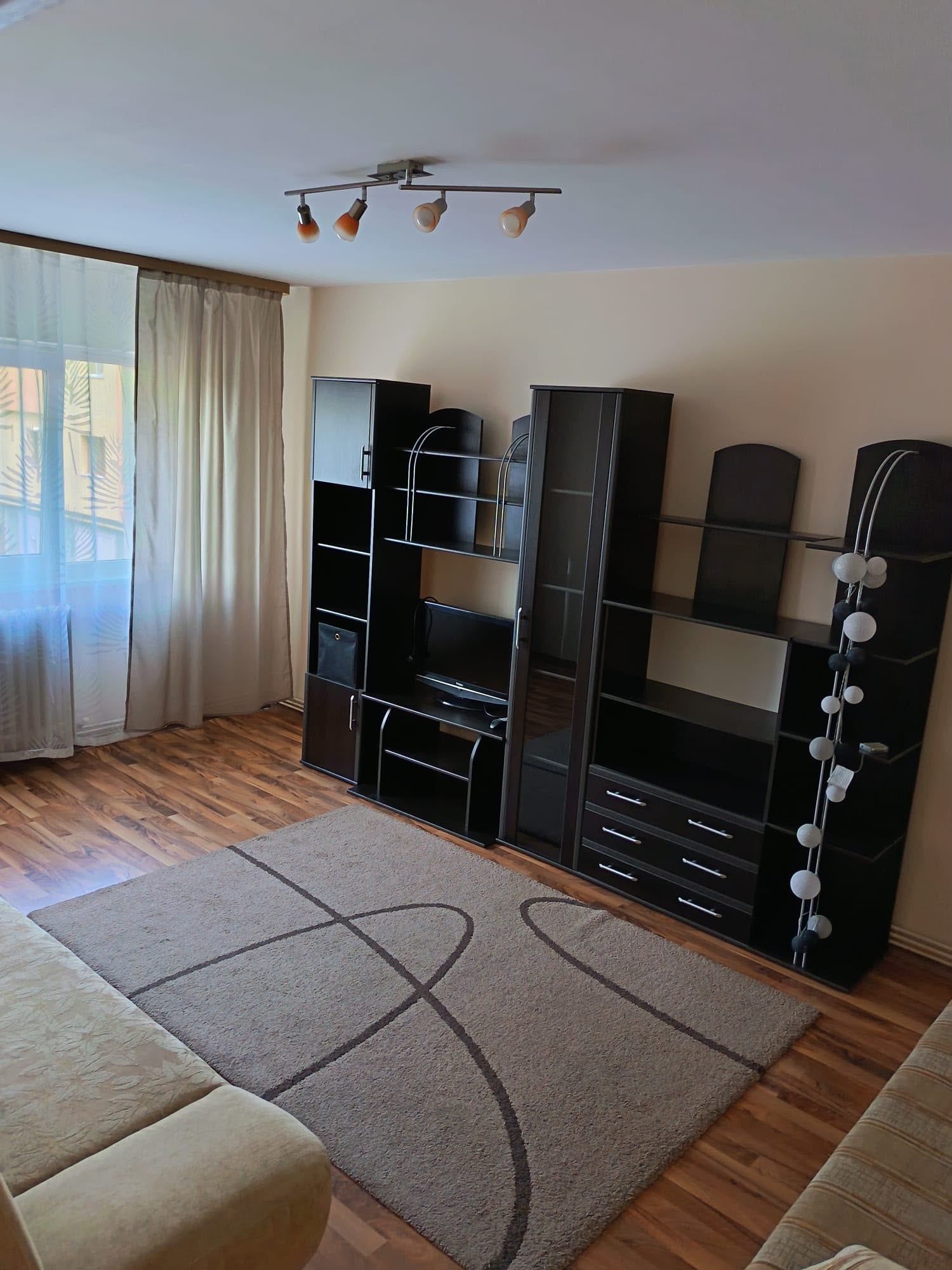 Inchiriez apartament cu 4 camere, Zorilor, str. Gheorghe Dima