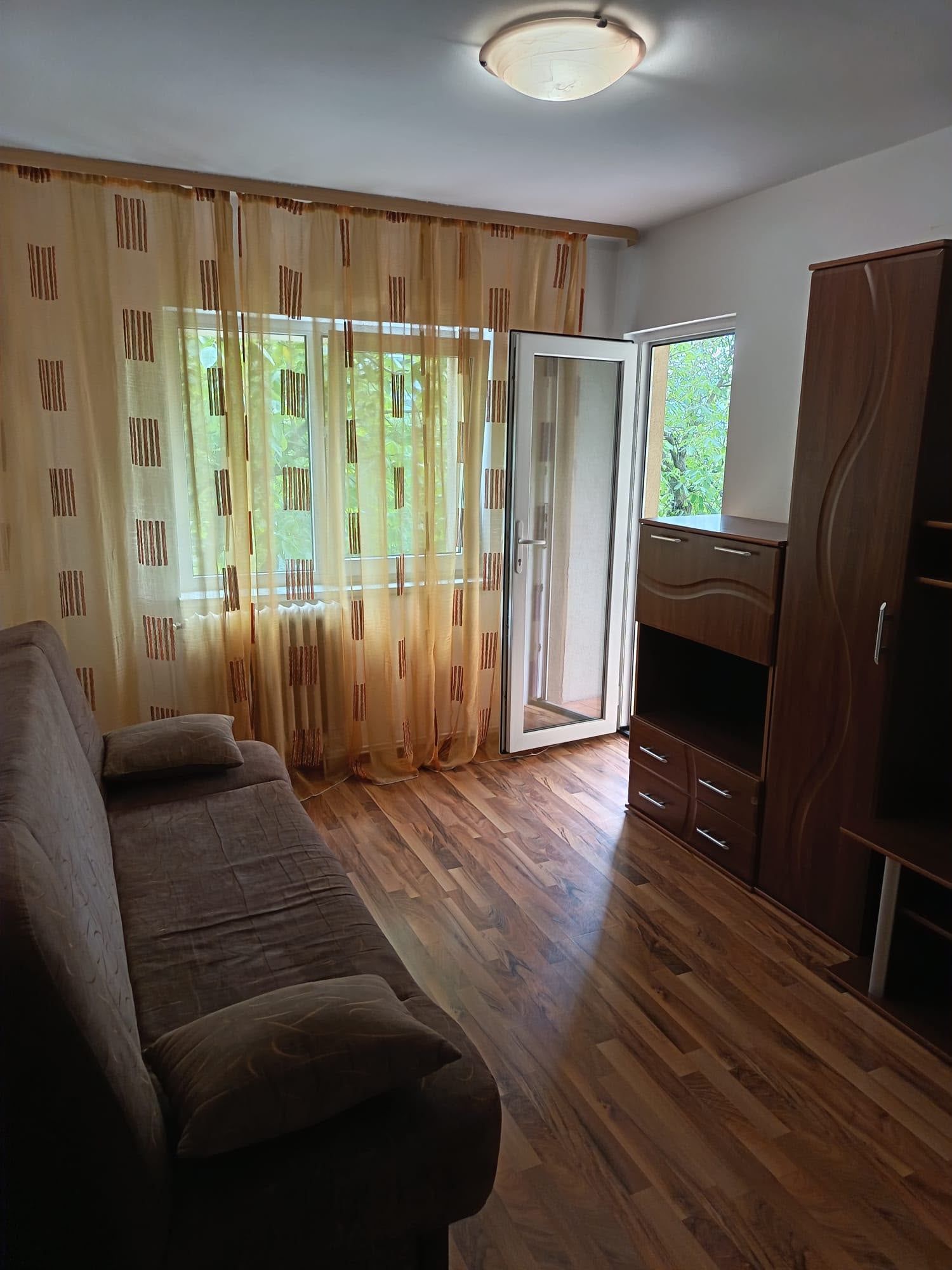 Inchiriez apartament cu 4 camere, Zorilor, str. Gheorghe Dima - 4