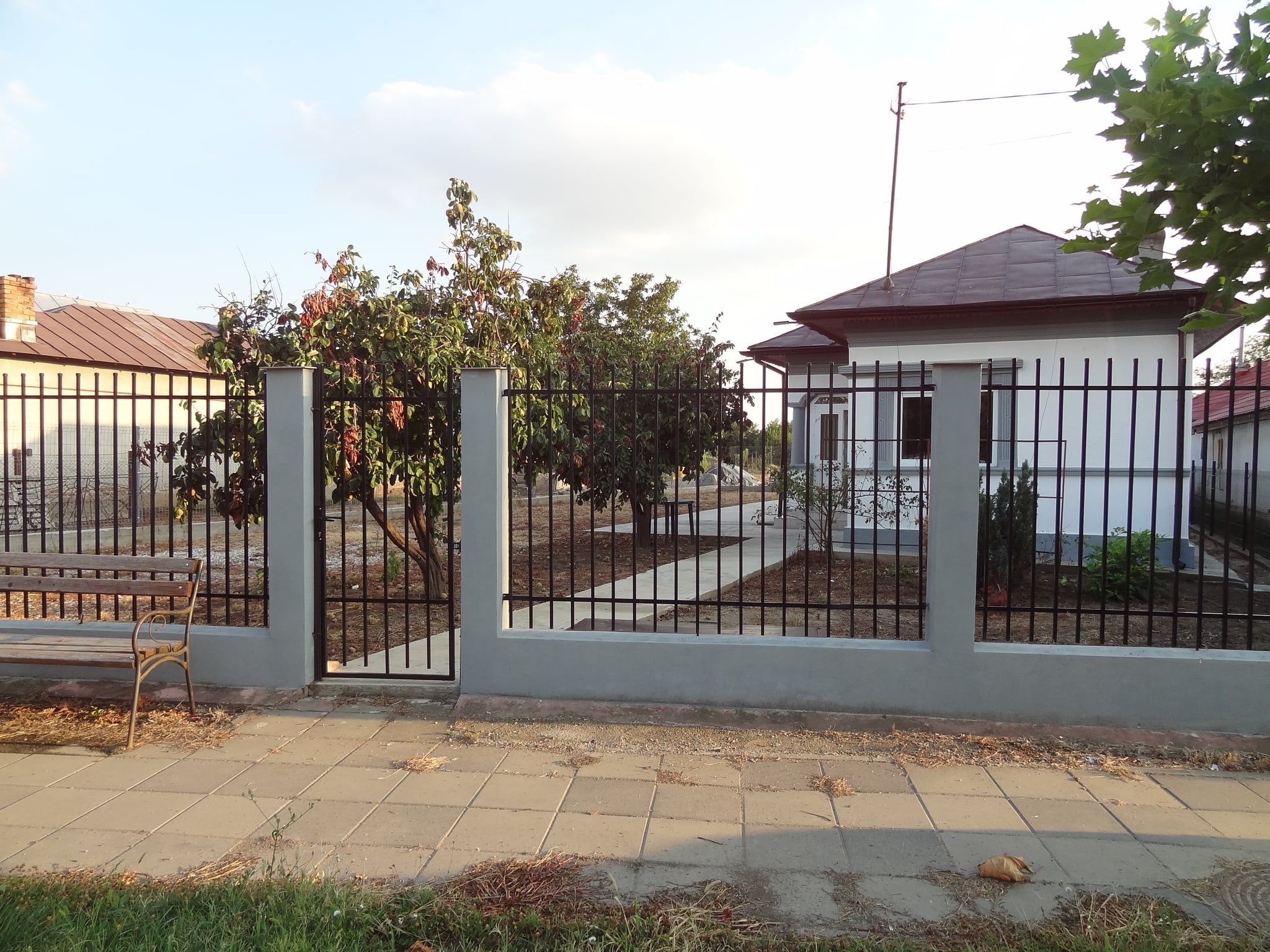 PROPRIETAR – Casă individuală renovată, 5 camere, teren 543 mp – Domnești - 4