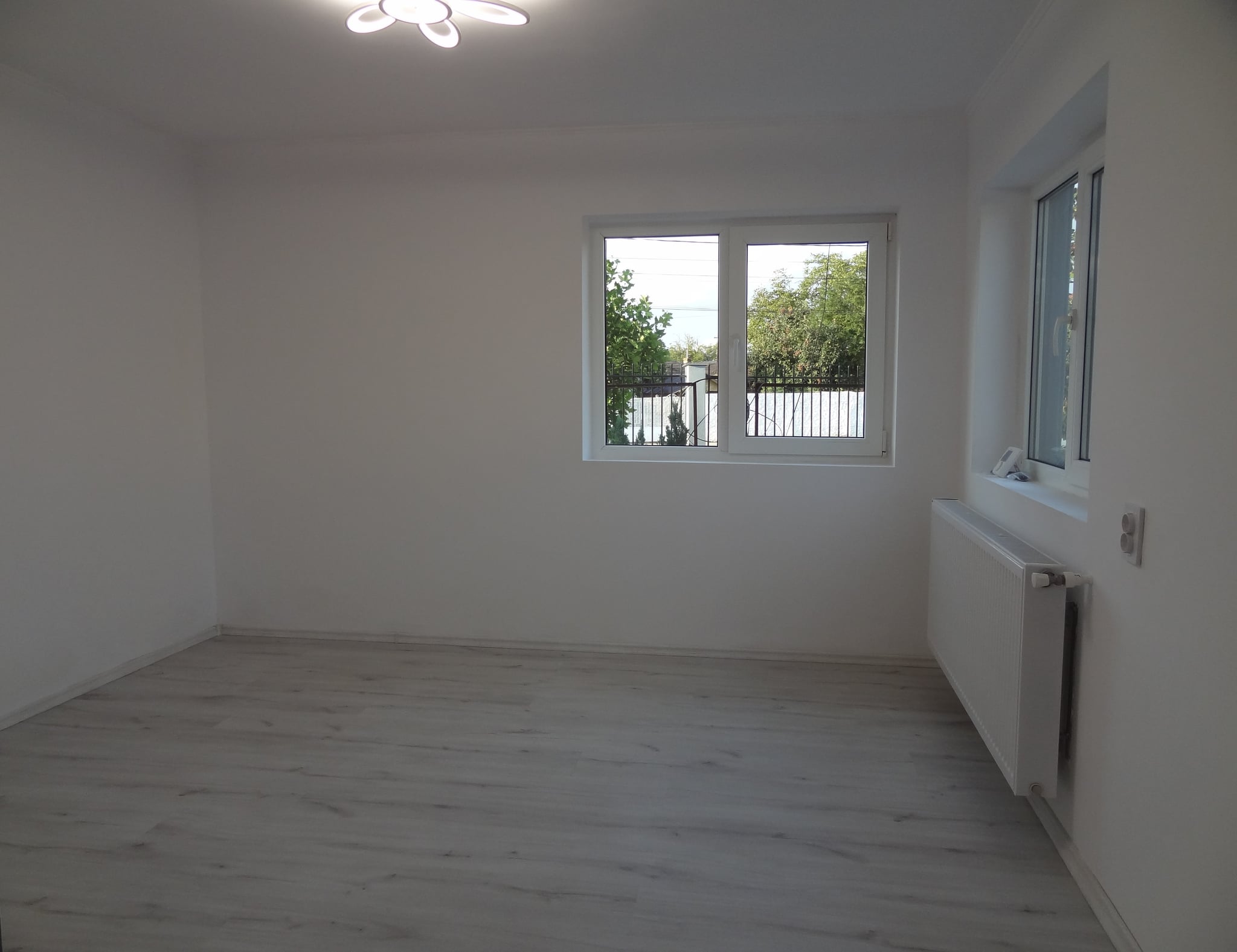 PROPRIETAR – Casă individuală renovată, 5 camere, teren 543 mp – Domnești - 7