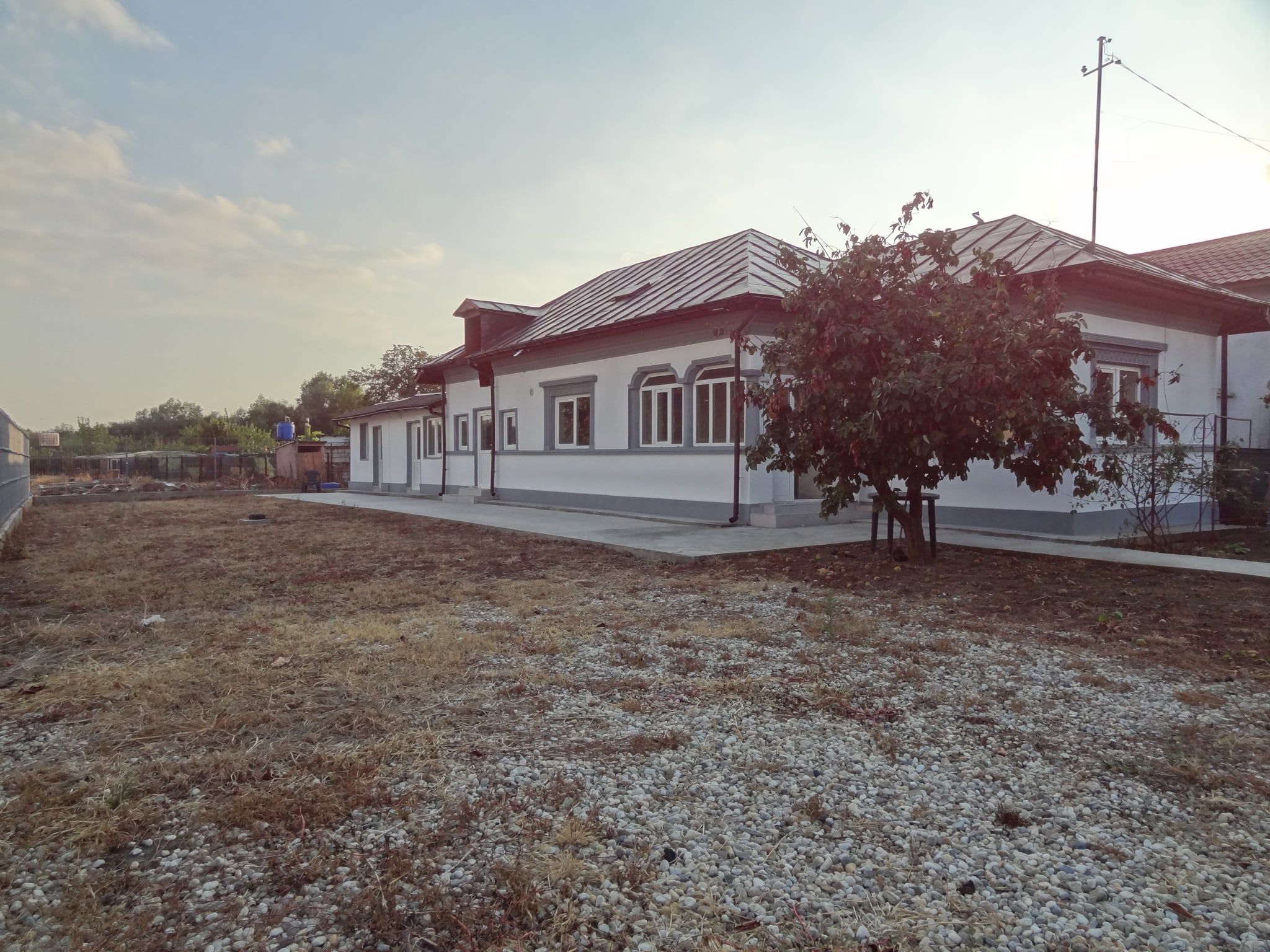 PROPRIETAR – Casă individuală renovată, 5 camere, teren 543 mp – Domnești - 3