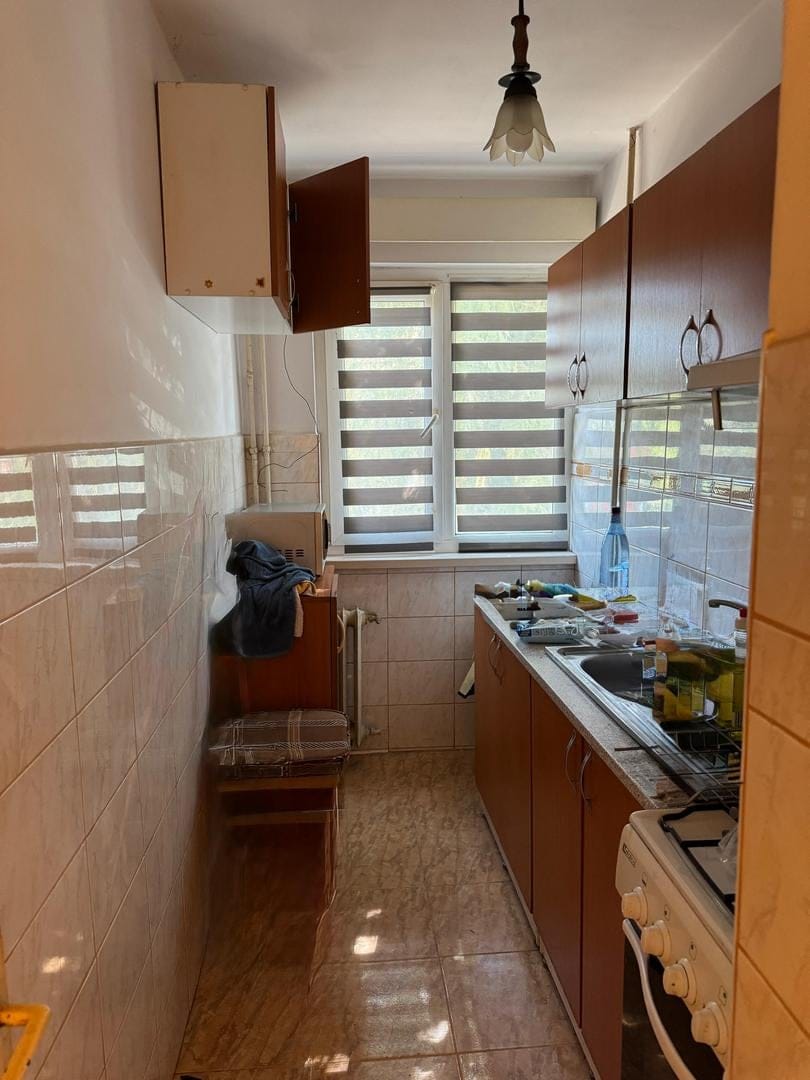Apartament 3 camere Craiovita Noua (Big Vechi)