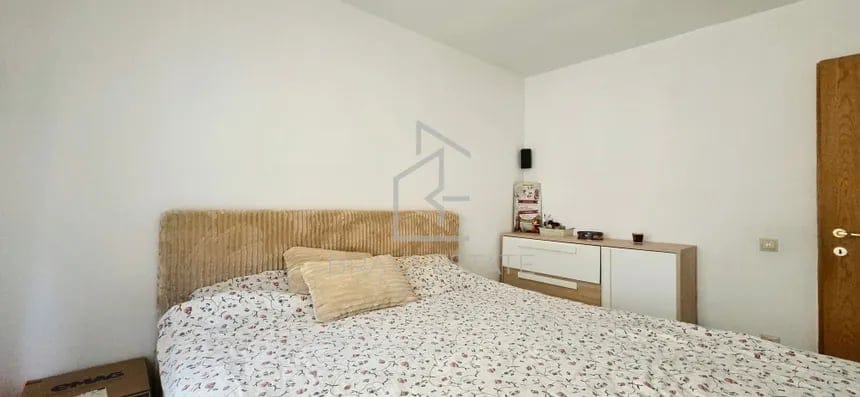 Apartament 4 camere, 2 băi, 2 balcoane, intermediar, zona Plopilor  - 8