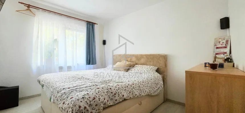 Apartament 4 camere, 2 băi, 2 balcoane, intermediar, zona Plopilor  - 6