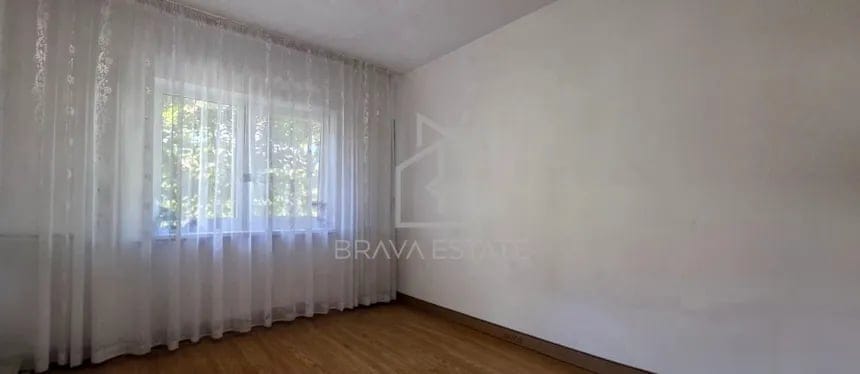 Apartament 4 camere, 2 băi, 2 balcoane, intermediar, zona Plopilor  - 12