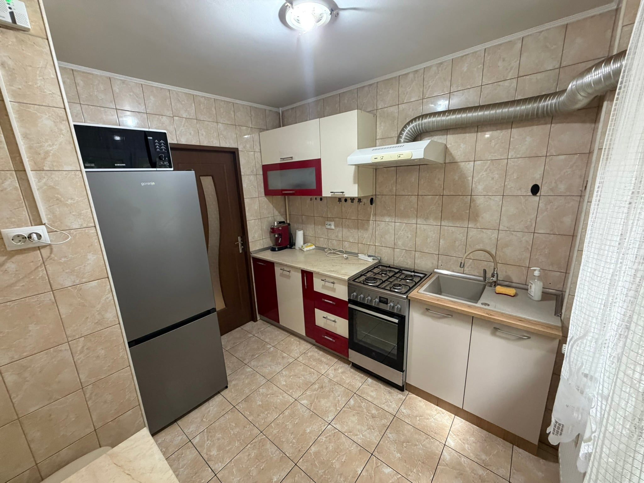 Proprietar | 3 camere | Renovat | Berceni | P-ta Covasna | Bloc 4 etaje reabilitat - 2
