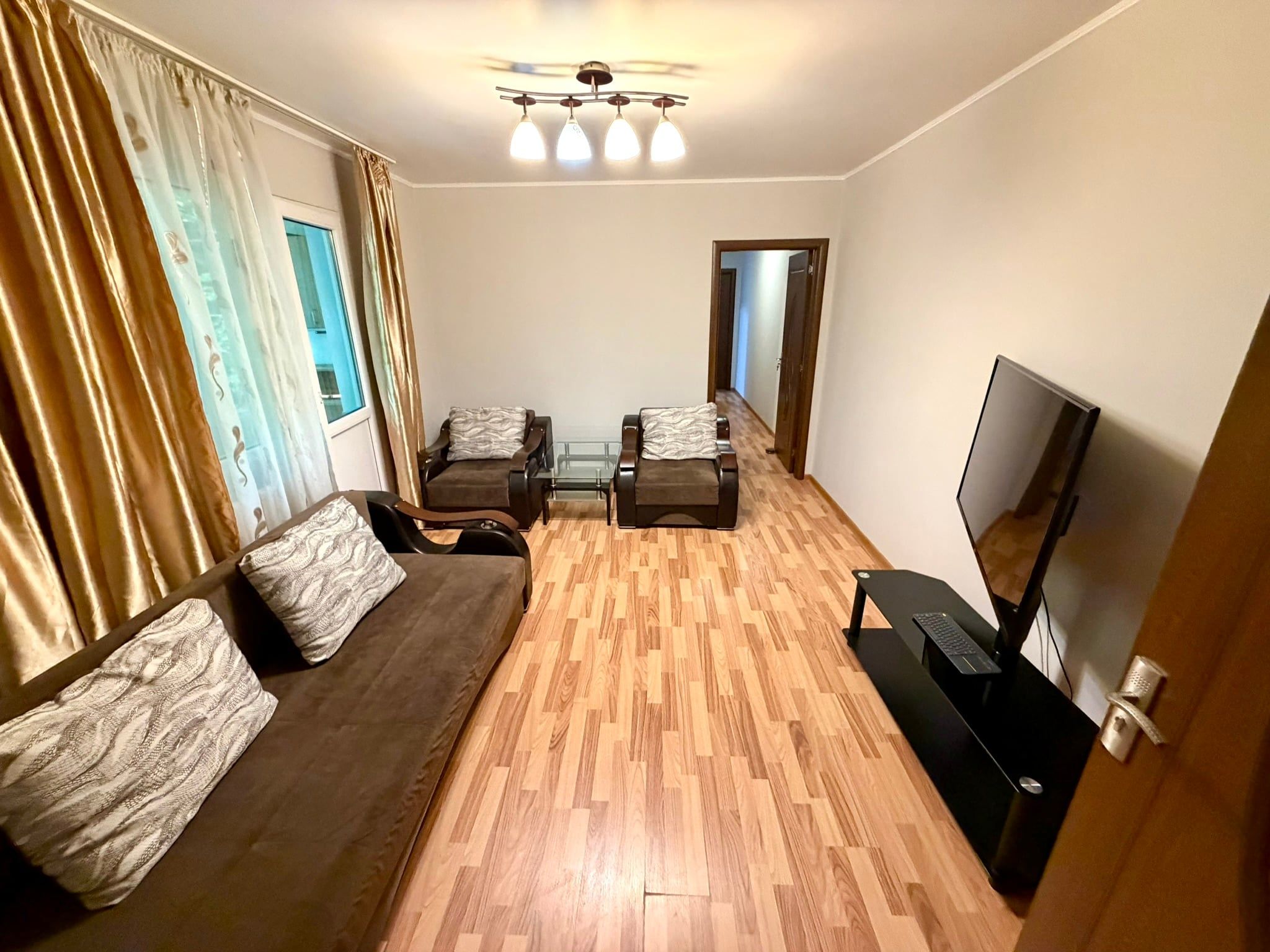 Proprietar | 3 camere | Renovat | Berceni | P-ta Covasna | Bloc 4 etaje reabilitat - 5